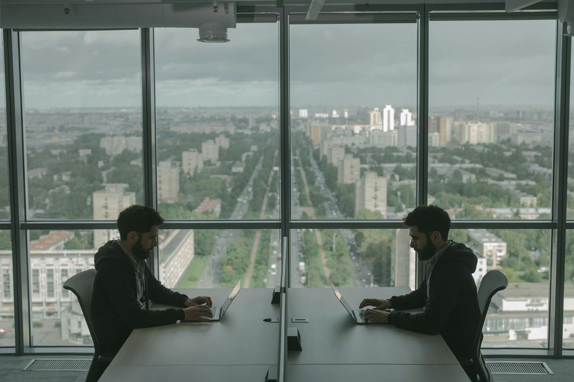 The Rise of Co-Working Spaces: A New Frontier for Business Innovation